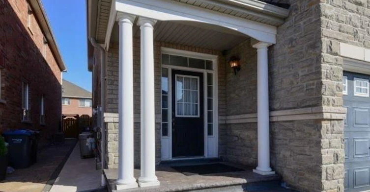 3219 Cabano Crescent, Mississauga, ON, L5M 0B9 - 2