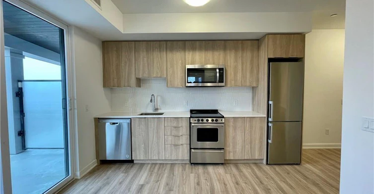 401-312 Erb Street W, Waterloo, ON, N2L 0K9 - 3