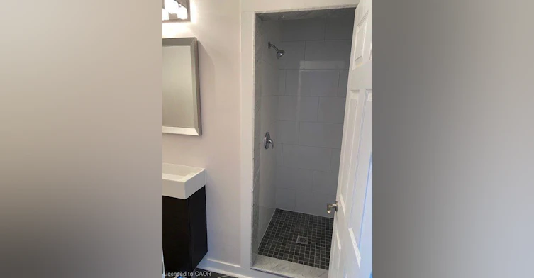 Main-70 Proctor Boulevard, Hamilton, ON, L8M 2M4 - 4