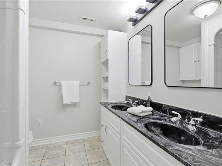 53 Glaceport Avenue, Hamilton, ON, L9H 7E2 - 39