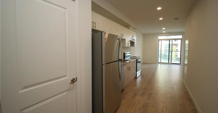 203-181 Elmira Road S, Guelph, ON, N1K 0E3 - 2