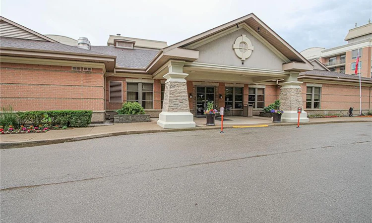 1510-100 Burloak Drive