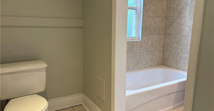 2F & 3F-269 Main Street W, Hamilton, ON, L8P 1J5 - 8