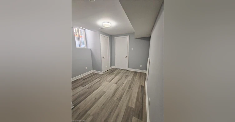 28 Crossmore Crescent, Cambridge, ON, M1S 0C7 - 5