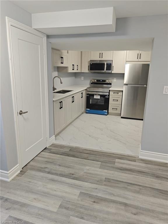 28 Crossmore Crescent, Cambridge, ON, M1S 0C7 - 2