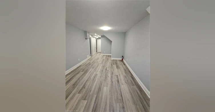 28 Crossmore Crescent, Cambridge, ON, M1S 0C7 - 10