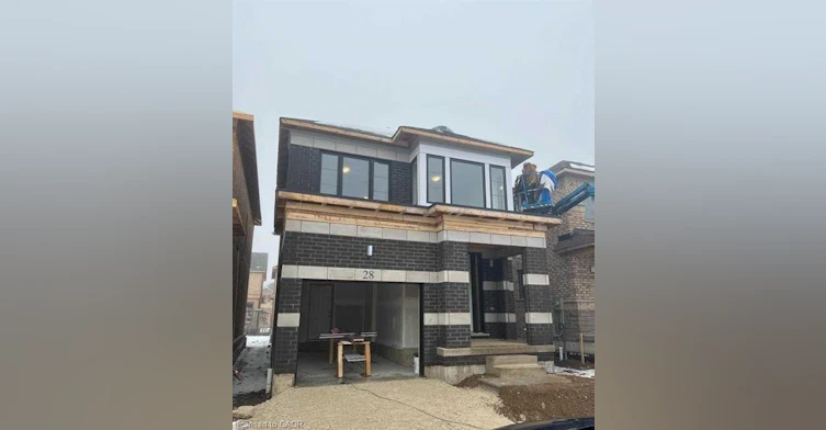 28 Crossmore Crescent, Cambridge, ON, M1S 0C7