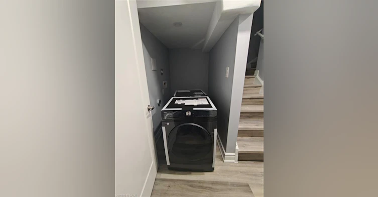 28 Crossmore Crescent, Cambridge, ON, M1S 0C7 - 13