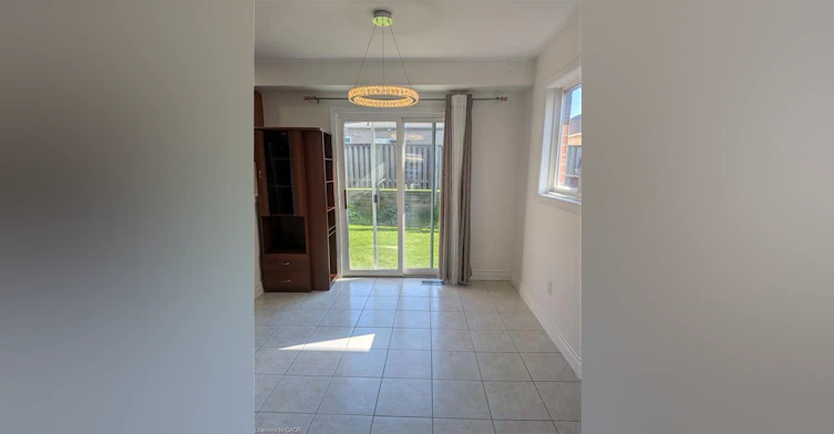 596 Southridge Drive, Hamilton, ON, L9C 7V8 - 7