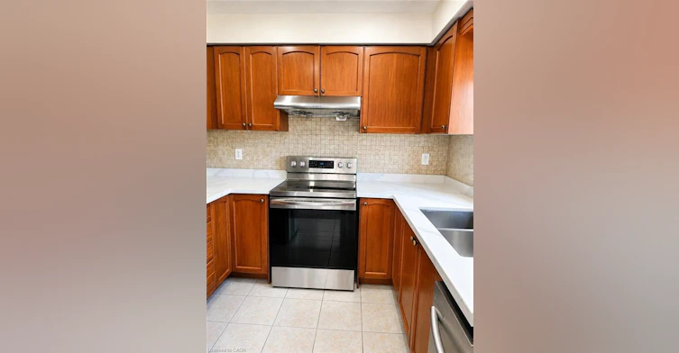 596 Southridge Drive, Hamilton, ON, L9C 7V8 - 9