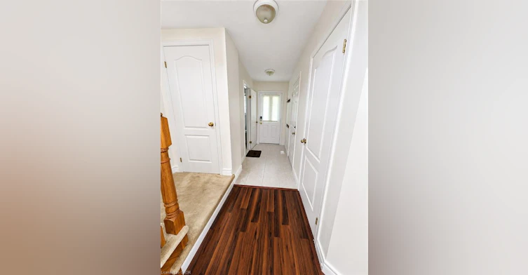 596 Southridge Drive, Hamilton, ON, L9C 7V8 - 4