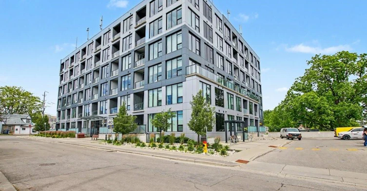 101-690 King Street W, Kitchener, ON, N2H 5L8 - 4
