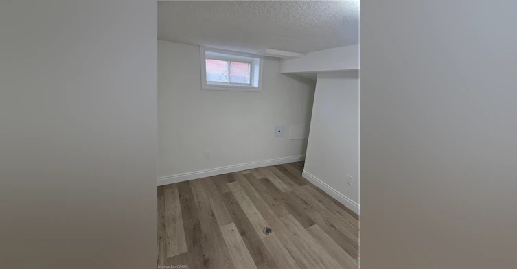 22 Montrose Avenue, Kitchener, ON, N2M 1Y2 - 12
