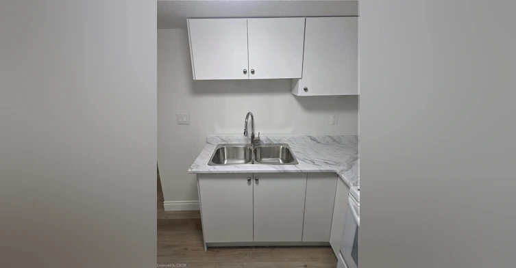22 Montrose Avenue, Kitchener, ON, N2M 1Y2 - 7