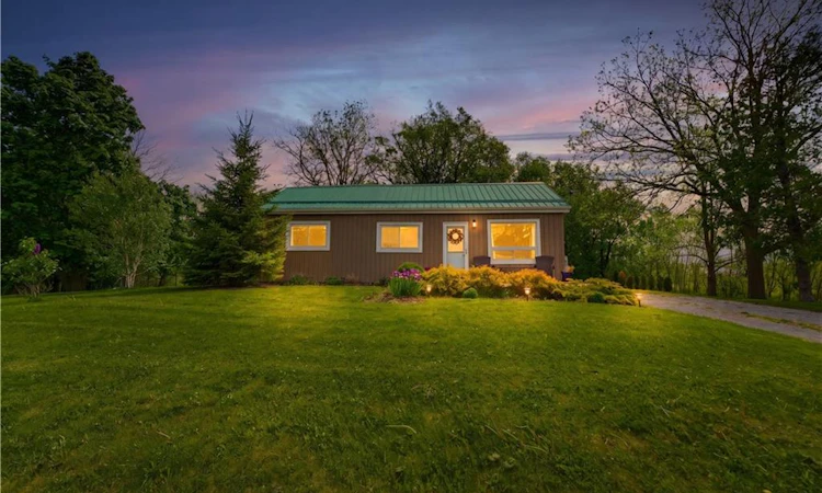 1390 Mckenzie Road