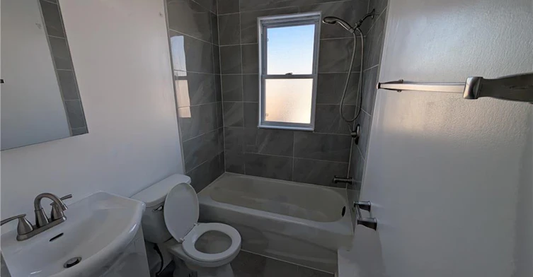 2 MAIN RIGHT SIDE-250 Highland Road W, Hamilton, ON, L8J 3T7 - 5