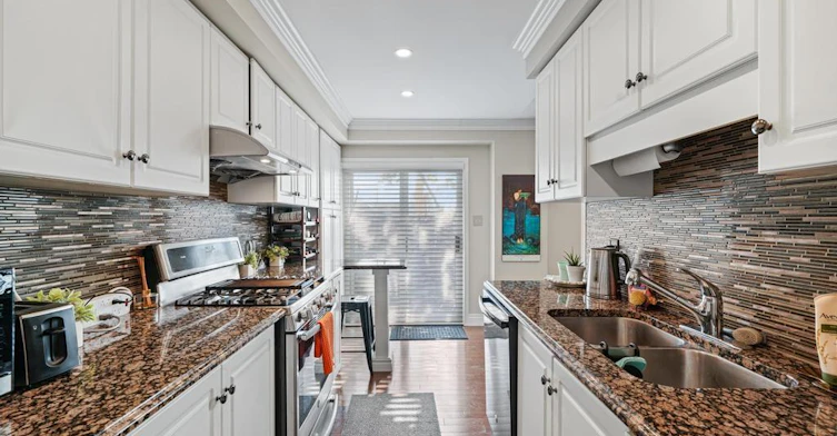 5-104 Frances Avenue, Hamilton, ON, L8E 5X3 - 10