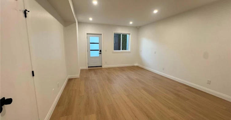 2 MF-17 White Avenue, Toronto, ON, M1C 1P1 - 3