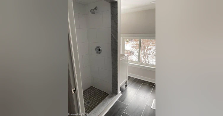 Upper-70 Proctor Boulevard, Hamilton, ON, L8M 2M4 - 6