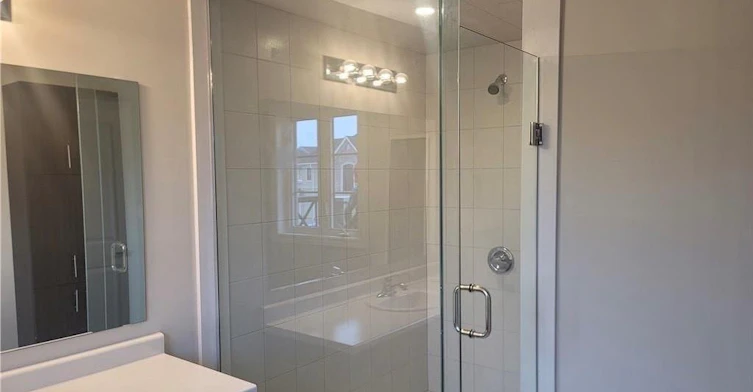 35 Mia Drive, Hamilton, ON, L9B 0J8 - 6