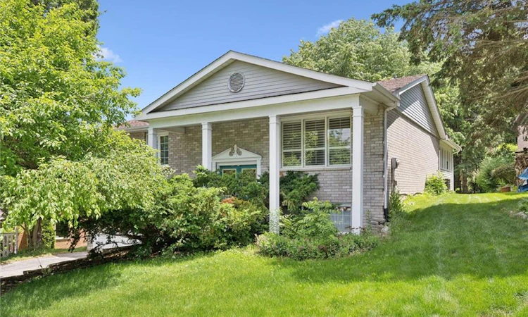 176 Sandford Fleming Drive