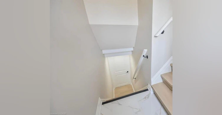 BASEMENT-9 Faircourt Drive, Hamilton, ON, L8G 2J4