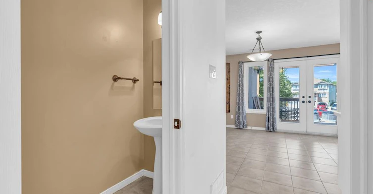 19B-50 Howe Drive, Kitchener, ON, N2E 0A2 - 7