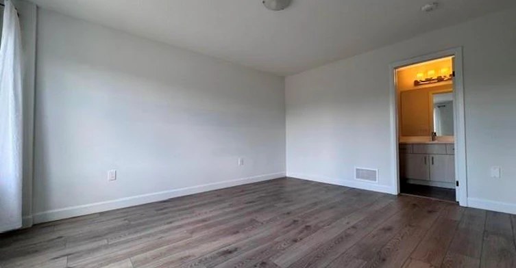 MAIN-85 Bensley Lane, Hamilton, ON, L9C 0E9 - 28