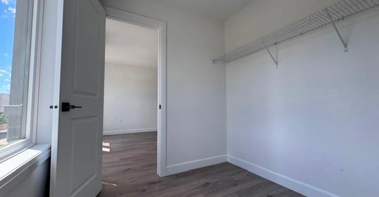 MAIN-85 Bensley Lane, Hamilton, ON, L9C 0E9 - 32