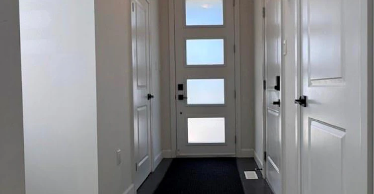 MAIN-85 Bensley Lane, Hamilton, ON, L9C 0E9 - 10