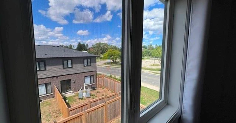 MAIN-85 Bensley Lane, Hamilton, ON, L9C 0E9 - 43