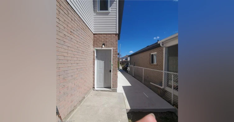2-59 Highgate Road, Kitchener, ON, N2N 3M8 - 3