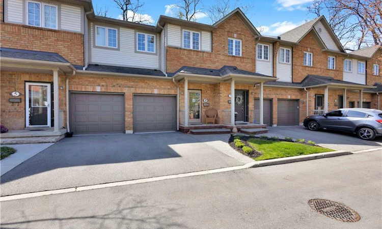 6-120 Beddoe Drive
