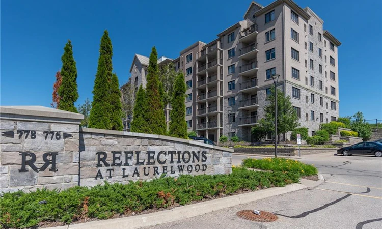 716-776 Laurelwood Drive