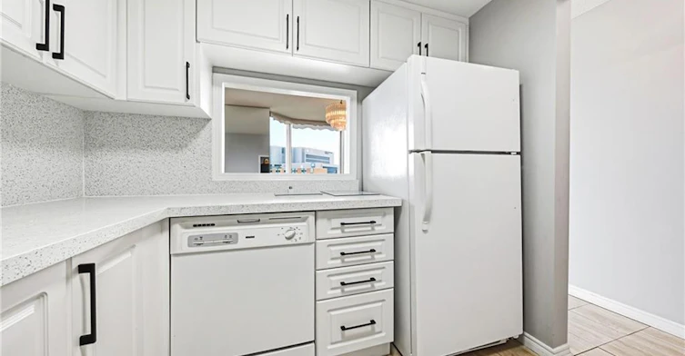605-1225 North Shore Boulevard E, Burlington, ON, L7S 1Z6 - 12