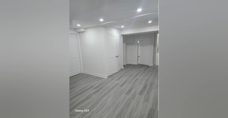3097 Bentley Drive, Mississauga, ON, L5M 6V9 - 6