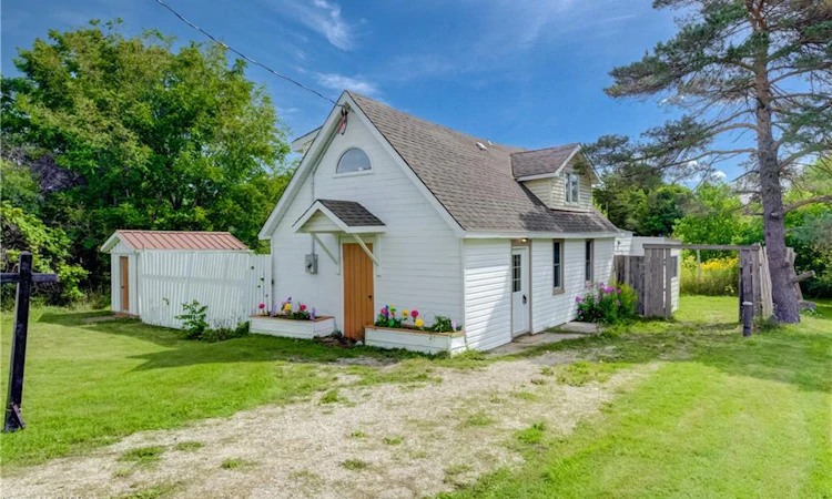 1242 Bruce Rd 1