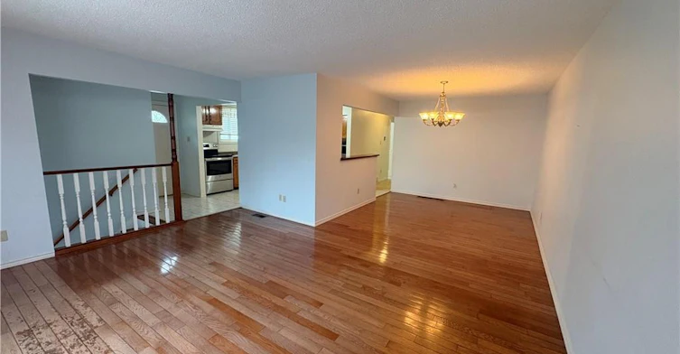 164 Gemini Drive, Hamilton, ON, L9C 6N2 - 3