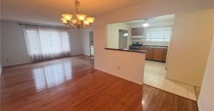 164 Gemini Drive, Hamilton, ON, L9C 6N2 - 6