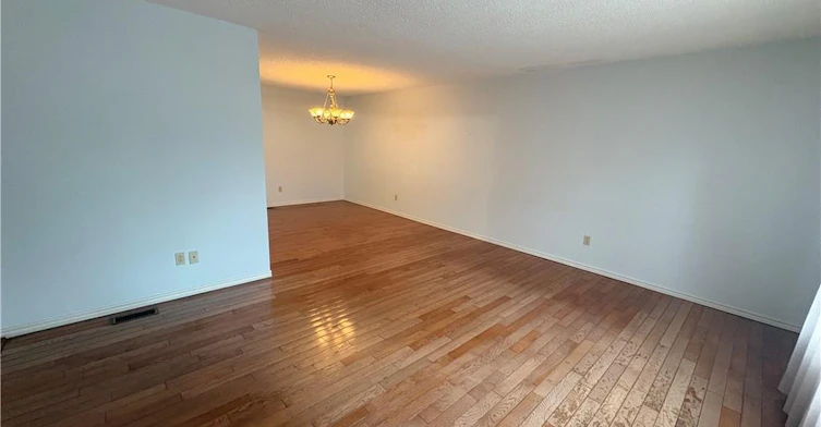 164 Gemini Drive, Hamilton, ON, L9C 6N2 - 5