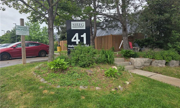 11-41 Valleyview Road
