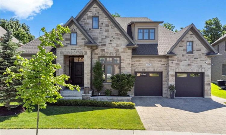 44 Pioneer Ridge Drive