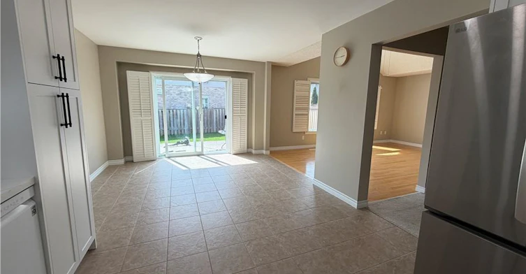 457 Dansbury Drive, Waterloo, ON, N2K 4K5 - 7