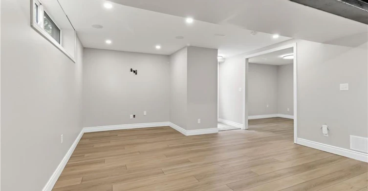 Lower-609 Weir Road, Hamilton, ON, L0R 1T0 - 17