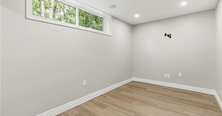 Lower-609 Weir Road, Hamilton, ON, L0R 1T0 - 14