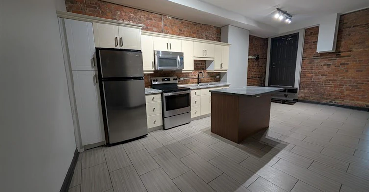 B-473 King Street W, Hamilton, ON, L8P 1B8 - 4