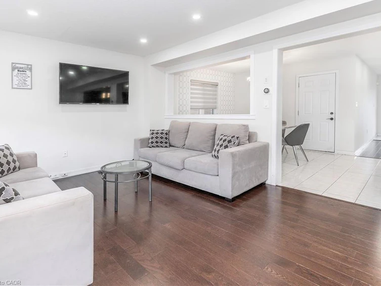 32 Hedges Crescent, Hamilton, ON, L8J 1X5 - 7