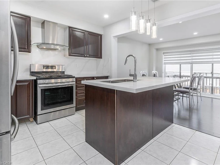 32 Hedges Crescent, Hamilton, ON, L8J 1X5 - 11