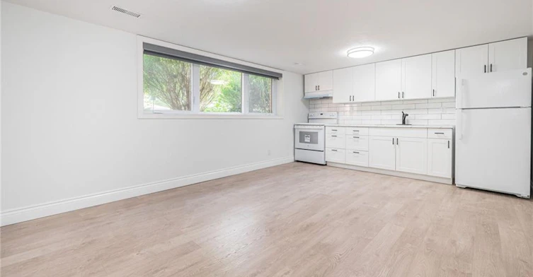 Lower-58 Cyprus Drive, Kitchener, ON, N2M 4R5 - 3