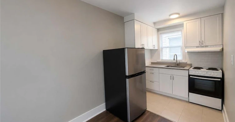 9-181 King Street E, Kitchener, ON, N2G 2K8 - 3